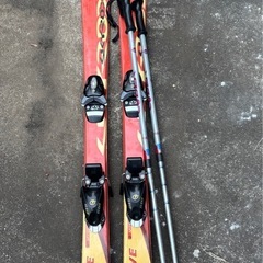 ジュニア　スキー板　130㌢の画像