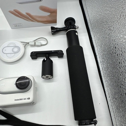 Insta360 GO 3 S 4K アクションカメラ 本体 自撮り棒付