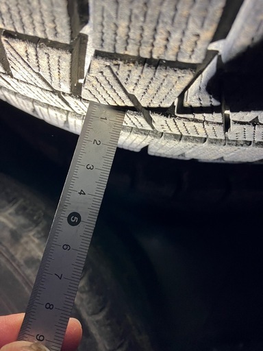 再値下げ　 185 70R14スタッドレス付きホイール　ノートE12で使っていました