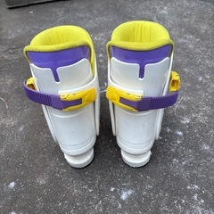 ジュニア　スキーブーツの画像