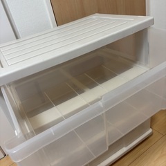 衣装ケース　３段　キャスター付き　無料でお譲りしますの画像