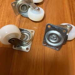 キャスター 台車の足 4個セット ローラーの画像