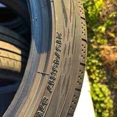 215/45R17 ヨコハマブルーアース4本セットの画像