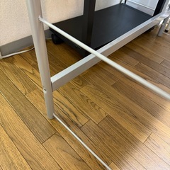 ニトリ　PCデスクの画像