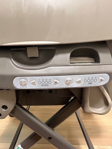 combi  ネムリラオートスウィング　BEDiEG ハイローチェア