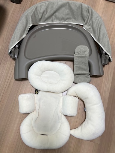 combi  ネムリラオートスウィング　BEDiEG ハイローチェア