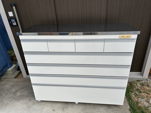 キッチンカウンター　昇光家具製