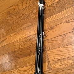 釣り竿と三脚のセットの画像