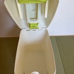 アップリカ　おむつ　ゴミ箱の画像
