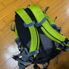 差し上げます Aigle  ディパック　黄緑 の画像