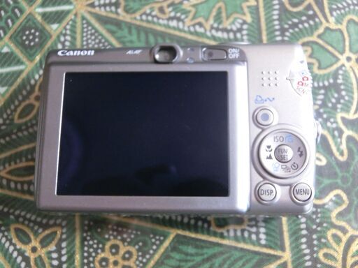 Canon　デジカメ（IXY DIGITAL 810IS)