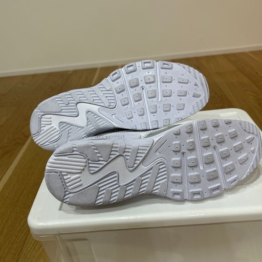 NIKE スニーカー　白