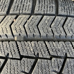 ② 室内保管】ブリヂストン スタッドレス 185/60R15 シエンタ/アクア/フィット等に！山あり 4本セットの画像