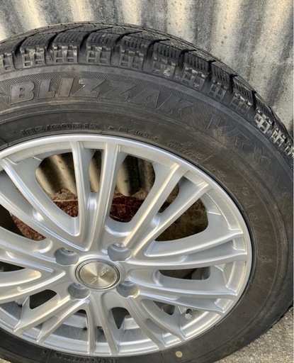 最終値下げ② 室内保管】ブリヂストン スタッドレス 185/60R15 シエンタ/アクア/フィット等に！ 4本セット