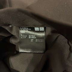 22　UNIQLO センタープレス　パンツ　Lの画像
