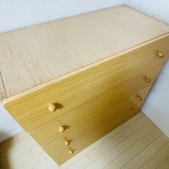 衣類用タンスの画像