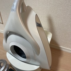 レイコップRP（RP-100JWH)布団掃除機の画像