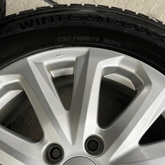 スタッドレス
タイヤの画像
