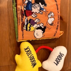 ラトル　布絵本　SNOOPY スヌーピーの画像