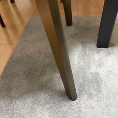 IKEA 伸長式ダイニングテーブル＋ダイニングチェア2脚　【現地に取りに来れる方限定】の画像