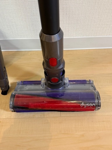 Dyson V10 Fluffy vacuum コードレスクリーナー