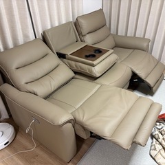 ベージュ リクライニングソファ 3人掛け［ニトリ］本革製　超美品の画像