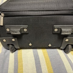 一泊用スーツケースあげますの画像