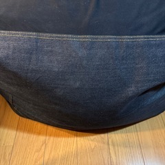 体にフィットするソファ　綿デニム　ネイビー　セットの画像
