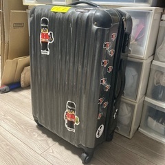 超軽量スーツケース65.45.25.センチの画像