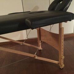 折りたたみ式　マッサージベッドの画像