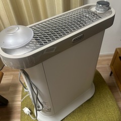 デロンギ  マルチダイナミックヒーター ソラーレ ピュアホワイトの画像