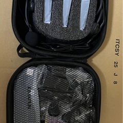 新品2人用ワイヤレスマイク KIMAFUN2.4Gワイヤレスヘッドセットおよびラベリアラペルマイク ２人同時使用可能 外付けクリップマイク 50ｍ伝送距離 8時間連続使用 プラグ＆プレイ 拡声器に対応 授業、講演、会議、イベント、説明会の画像