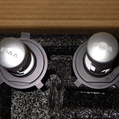 PIAA製　H4-Hi/Lo切替　LEDバルブ　新品の画像