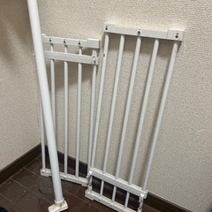 突っ張り棚の画像