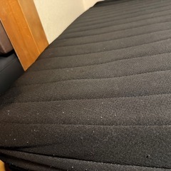 セミダブルの脚付きマットレスの画像