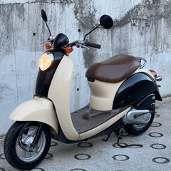 大人気セール‼️安心のバッテリー新品✨️前後タイヤまだまだ山あり🗻嬉しいシート張替え♪オイル交換済み♻️燃費重視&デザイン重視の方におすすめ✨マットブラックでカッコ可愛い🫰AF55 スクーピー✴の画像