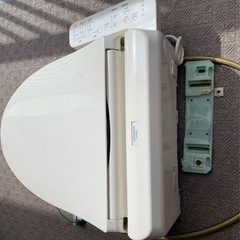 不具合 TOTO ウォシュレット Kシリーズ 貯湯式 温水洗浄便座 パステルアイボリー TCF8CK66#SC1の画像