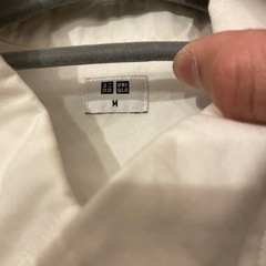 UNIQLOシャツの画像