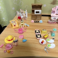 お取引中
シルバニアファミリー　家具、小物セットの画像