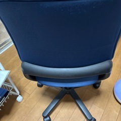 オフィスチェアの画像