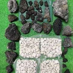 アクアリウム　水槽　溶岩石（特大〜小サイズ）セット《8.5キロ》の画像