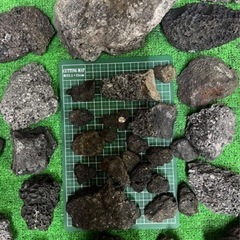 アクアリウム　水槽　溶岩石（特大〜小サイズ）セット《8.5キロ》の画像