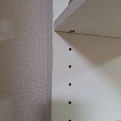 天井 突っ張り本棚デスク　ホワイトの画像