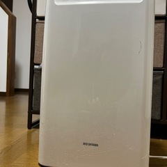 アイリスオーヤマ除湿機の画像
