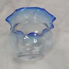 『インテリアに✨心が和みます✨』昭和レトロな【かわいい🎉金魚鉢】サイズ 直径１８✕高さ１４の画像