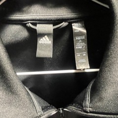 adidasジャージＬの画像