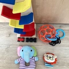 赤ちゃんのおもちゃ4点セットの画像