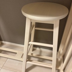 カウンターテーブル/チェア1脚　バラでお譲り可の画像