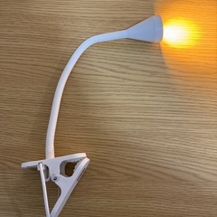 IKEAテーブルランプの画像