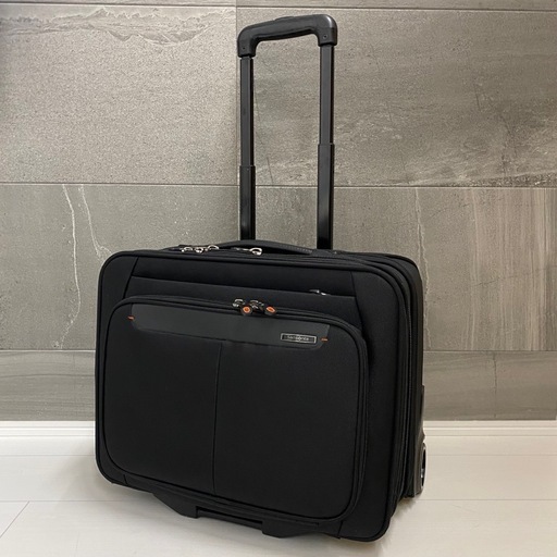  Samsonite ビジネスキャリーバッグ 機内持込可